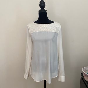 Ann Taylor beautiful white blouse. Size XS